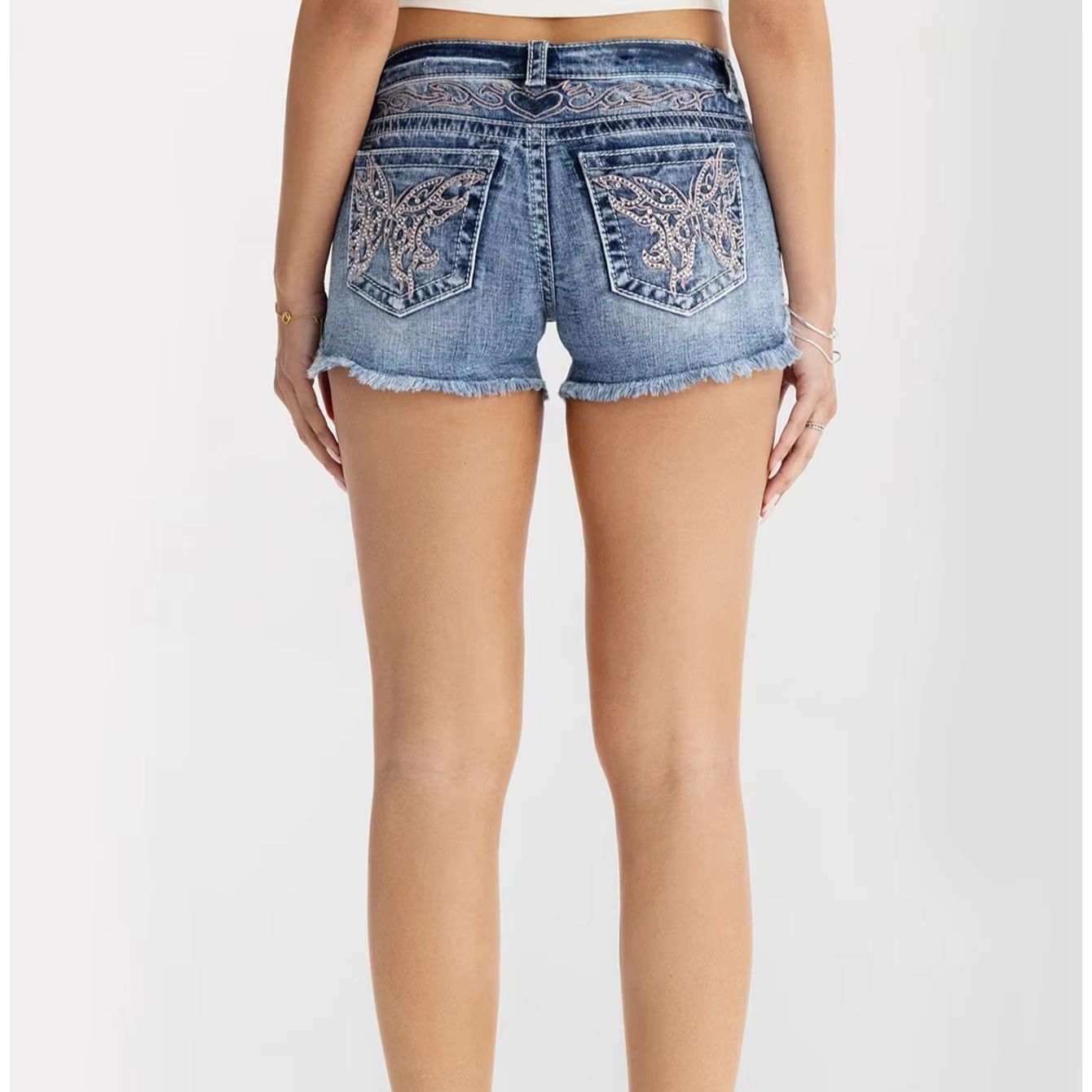 Women Clothes Butterfly Rhines - đánh giá và giá Shorts Denim Frayed