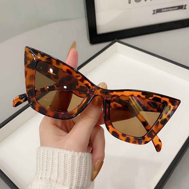 New Big Frame Vintage Square S - đánh giá và giá Sunglasses Cat Eye